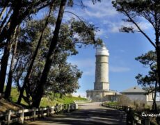 Descubre el encanto del Faro de Cabo Menor en tu próximo viaje a Santander: una joya turística imperdible