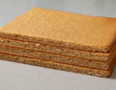 Descubre la exquisita Tarta de Nueces de la gastronomía de Santander: ¡Un placer para el paladar!